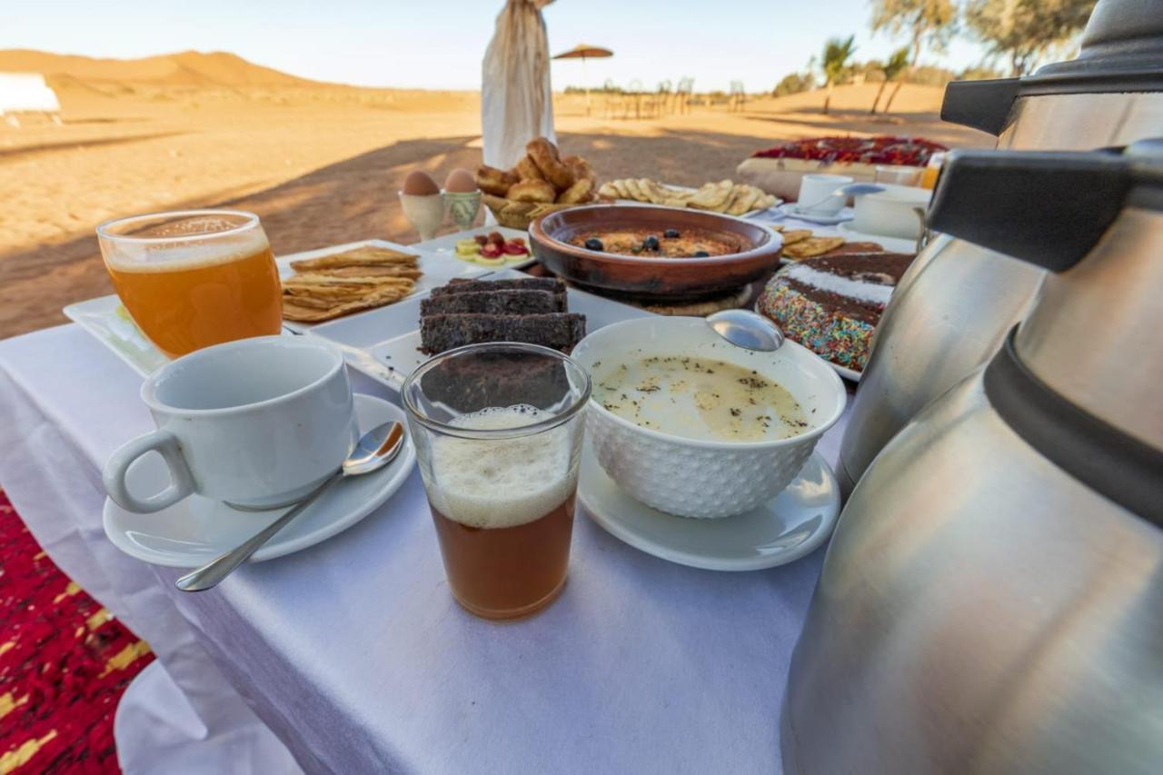 Merzouga Luxury Traditional Camp Exterior foto